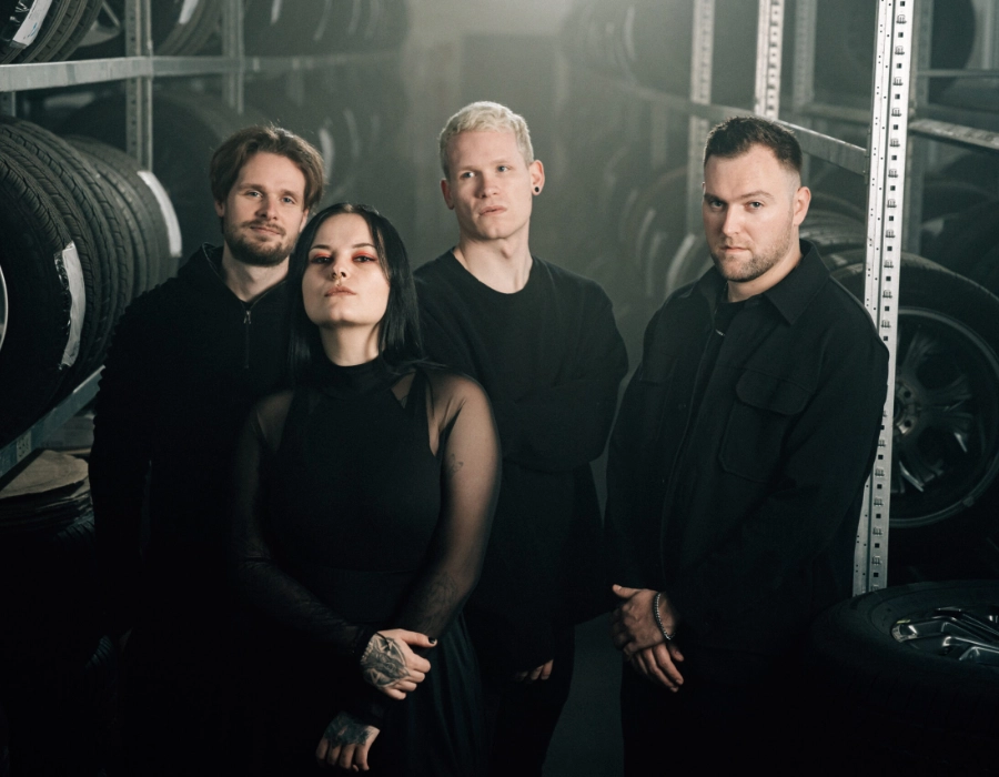 Bandfoto About Monsters